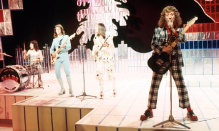slade on top of the pops in 1973