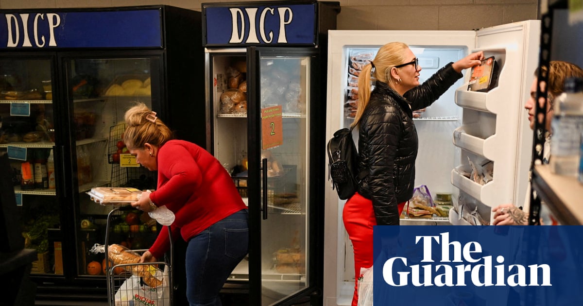 White House asks court to block order to fully distribute November’s food stamps