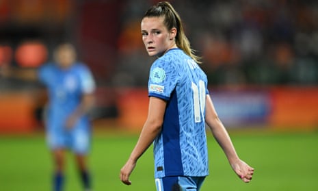 Ella Toone during the UEFA Women’s Nations League Group A match between Netherlands and England at Stadion Galgenwaard.