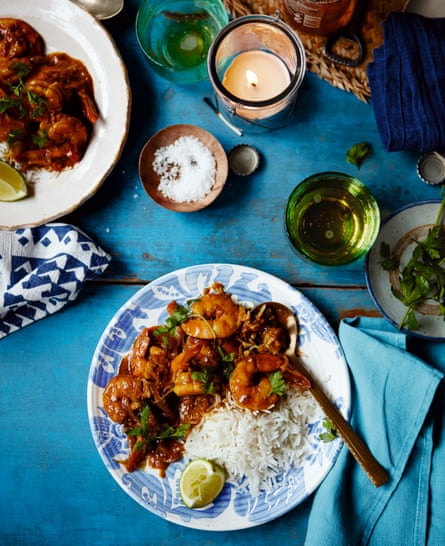 Gambas au tamarin et noix de coco (cari koko) par Selina Periampillai.