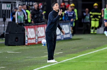 Fabio Pisacane directs his players during the Serie A match between Cagliari and Juventus