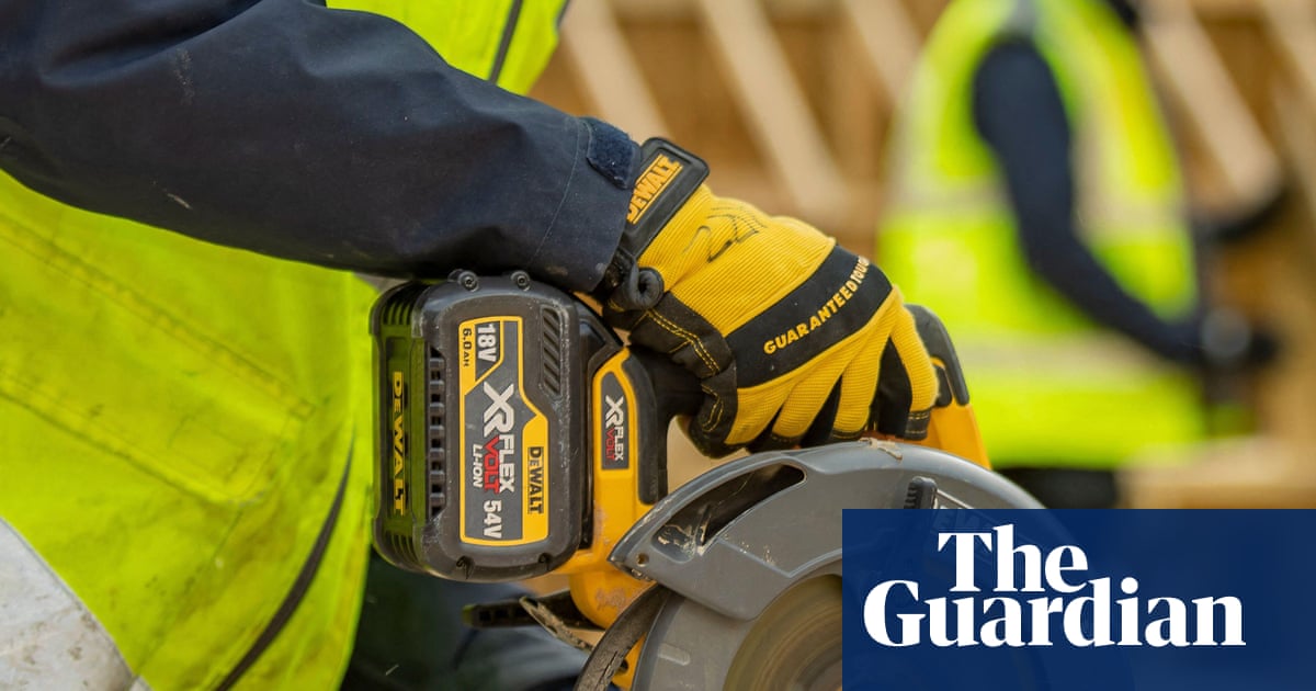 Young people bearing brunt of UK jobs downturn, thinktank warns