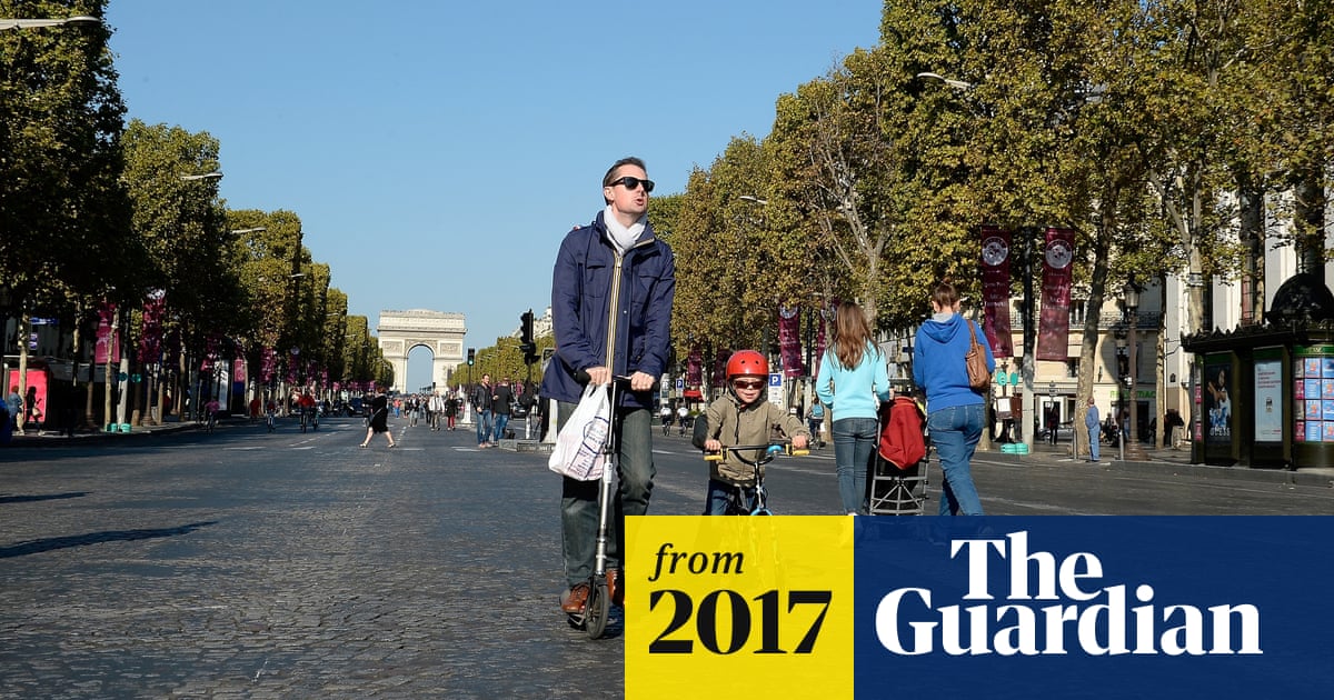 Paris mayor unveils plan ​to restrict traffic and pedestrianise city centre