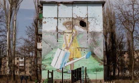 A mural in the frontline city of Avdiivka, south of Bakhmut.