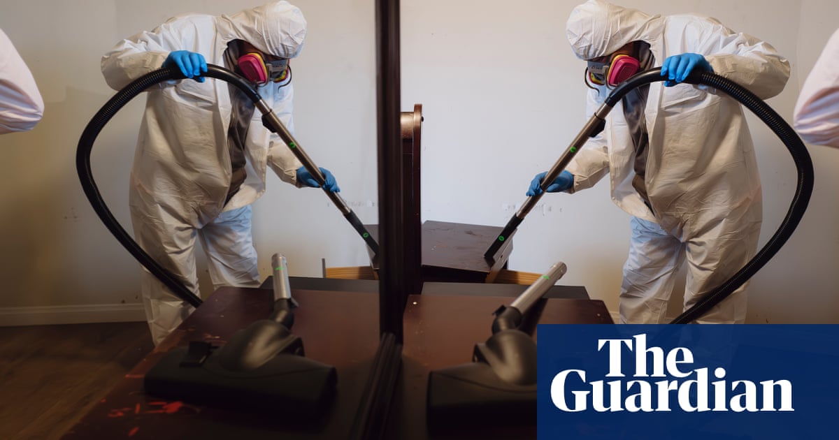 Exploitative' contracts and hazardous conditions: life for some of the immigrants cleaning up wildfire-stricken LA