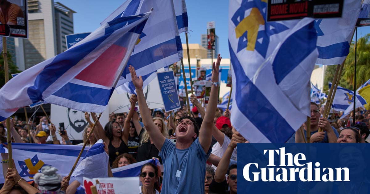 Israelis and Palestinians celebrate truce as Trump promises new era of peace