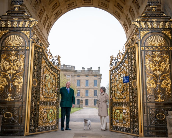 Chatsworth House joins free entry scheme to improve access to Britain’s country houses