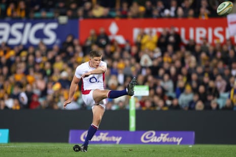 Owen Farrell’s boot does the necessary for England.