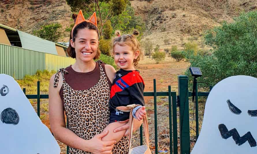 Hannah and Lennie in Alice Springs