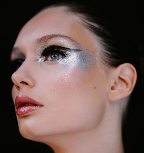 eyeshadow for black and silver dress EyeMakeup..Smokey Black & Silver Look.....