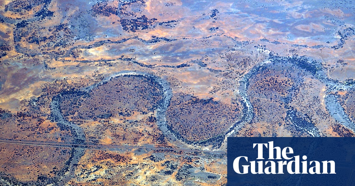 NSW may not be able to prosecute large-scale water theft due to doubts about licences for billions of litres