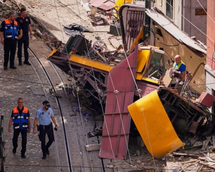 The derailed funicular