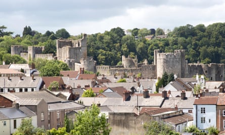 Housing and castle in town of Chepstow