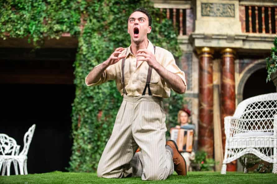 Patrick Osborne as Claudio.