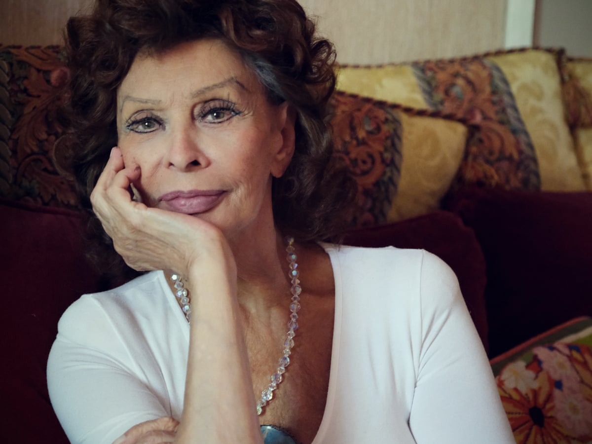 Sophia Loren and professionnellement Romilda