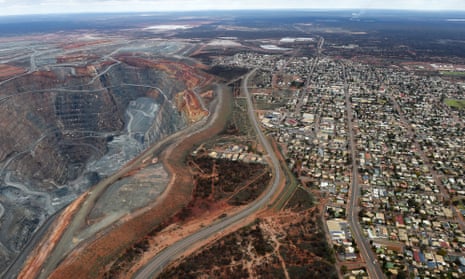 The township of Kalgoorlie next to the Fimiston Open Pit mine, in the Goldfields region of Western Australia, which is one of the trial sites for the cashless welfare card. Only a minority of those interviewed in the region who support the rollout of the welfare card actually want it to continue in its current form.