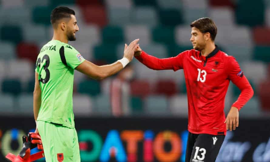 Thomas Strakosha celebrates Albania’s 2-0 Nations League win in Belarus last September with Enea Mihaj.
