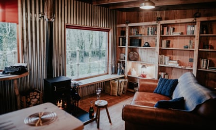 Log Jam sitting room, Little Menherion, Cornwall