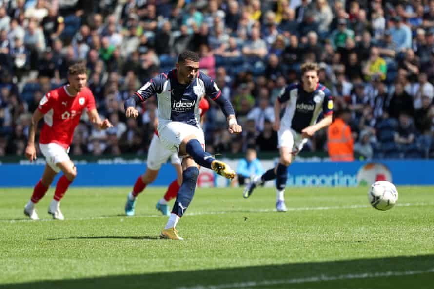 Championship finale clockwatch – live updates on all the action! | Championship 5 Grant scores from the penalty spot.