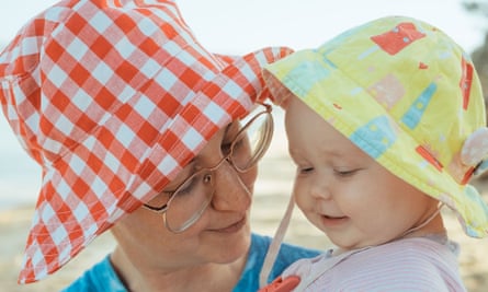 Wendy Syfret mit ihrer Tochter