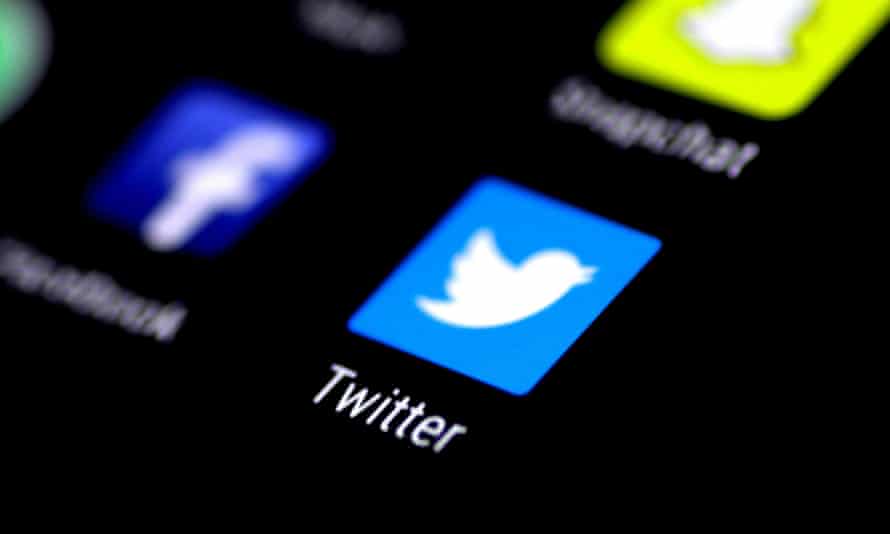 Twitter Twitter