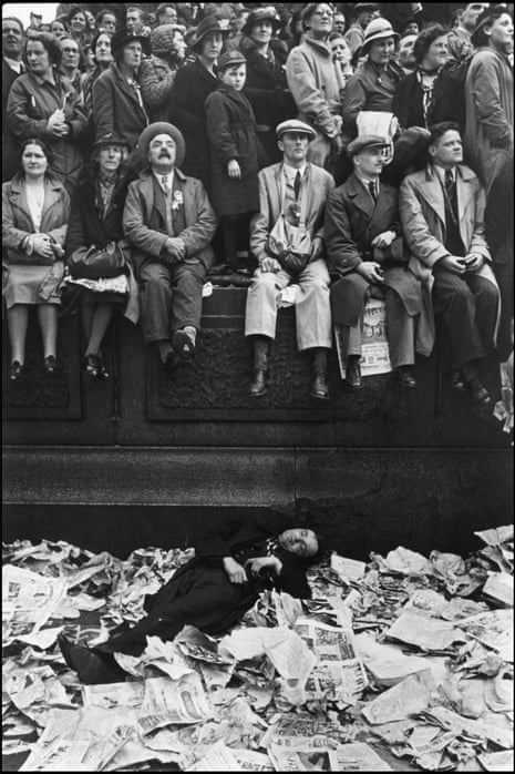 Coronation of King George VI, London, 12 May 1937 by Henri Cartier-Bresson.