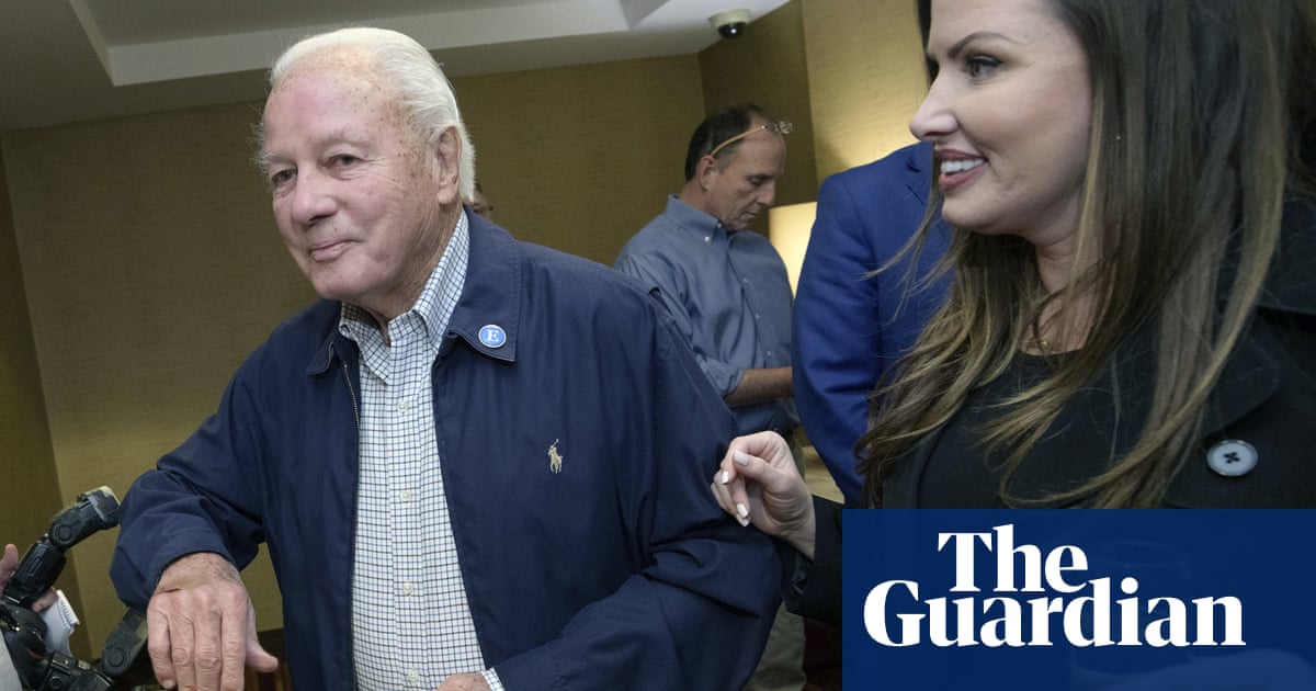 Edwin Edwards, Louisiana governor who went to prison, dies aged 93