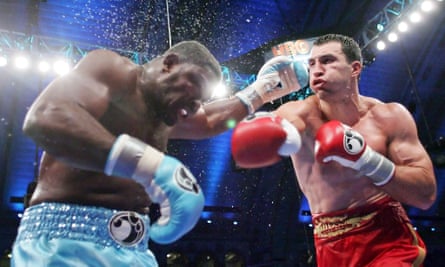Klitschko Clinches His Way To Victory Over Peter - Boxing News 24