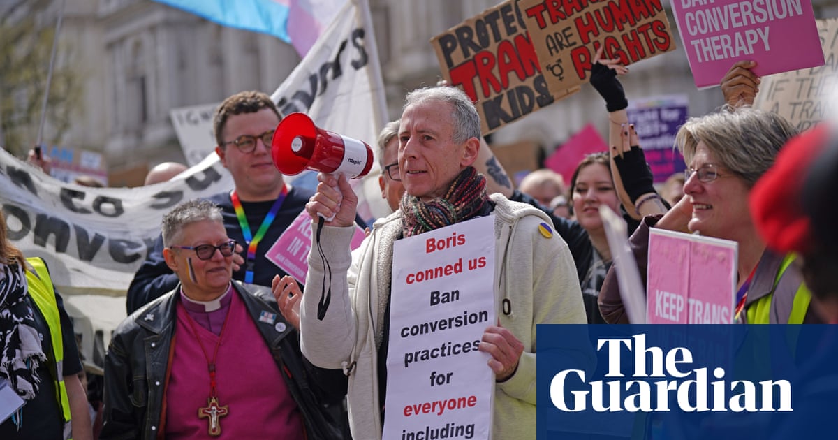 LGBT campaigner Peter Tatchell refuses ‘national treasure’ jubilee offer
