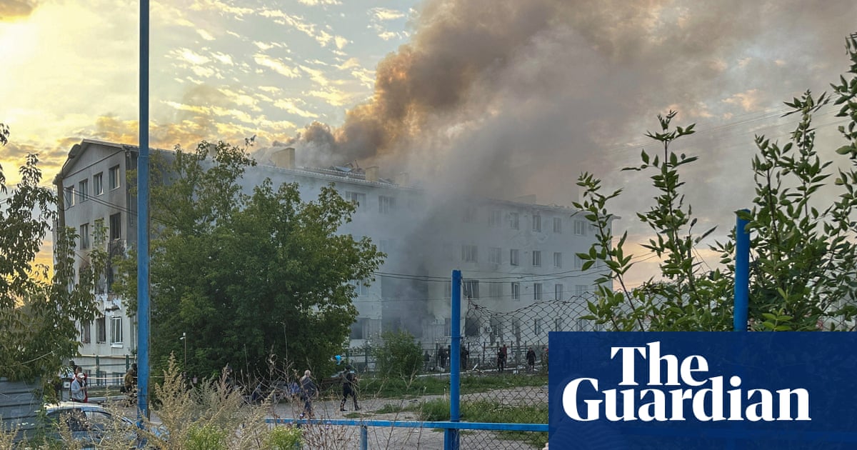 Russia continues strikes across Ukraine on eve of talks
