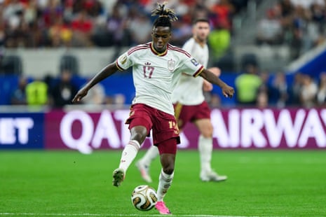 Spain's Nico Williams in action