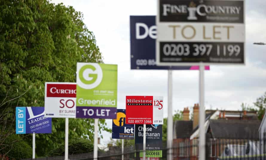 A variety of letting agents signs in London