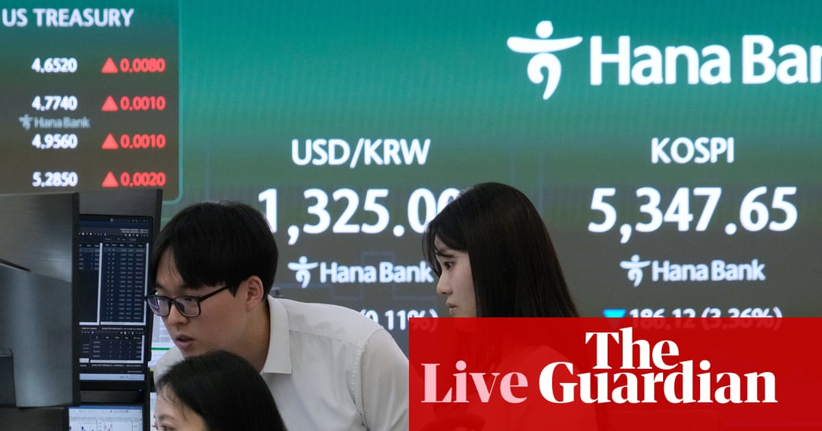 Global stocks wobble as AI fears grow; British retail sales fall in September as shoppers cut back