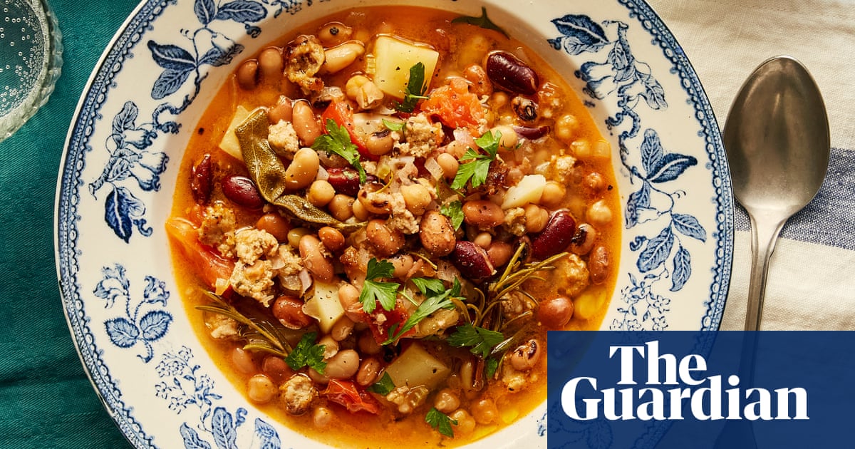 Rachel Roddys Rezept für Bohneneintopf mit vielen Kräutern
