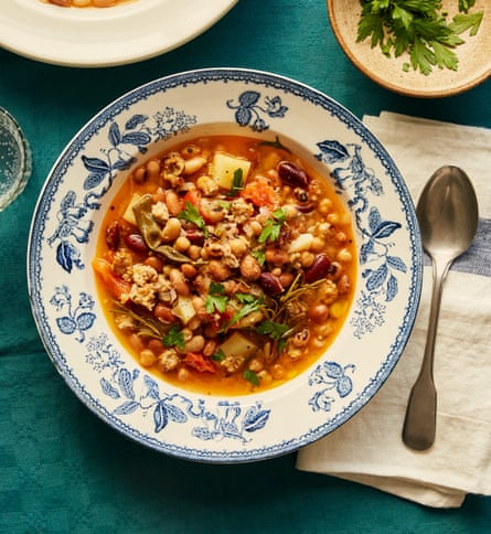 A plate of bean stew.