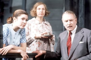 Carrie Fisher, Joanne Woodward and Laurence Olivier in a production of Come Back Little Sheba which was made for television in 1978