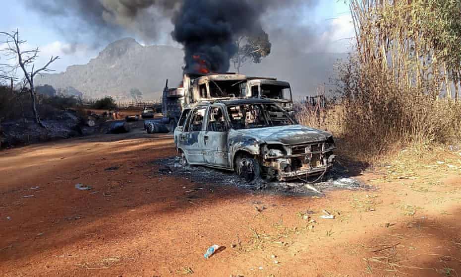 Burnt vehicles in Hpruso township in Kayah state.