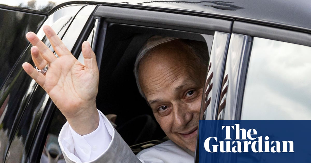 Pope Leo Leaves Rome Hospital After Surgery to Remove Lung Tumour