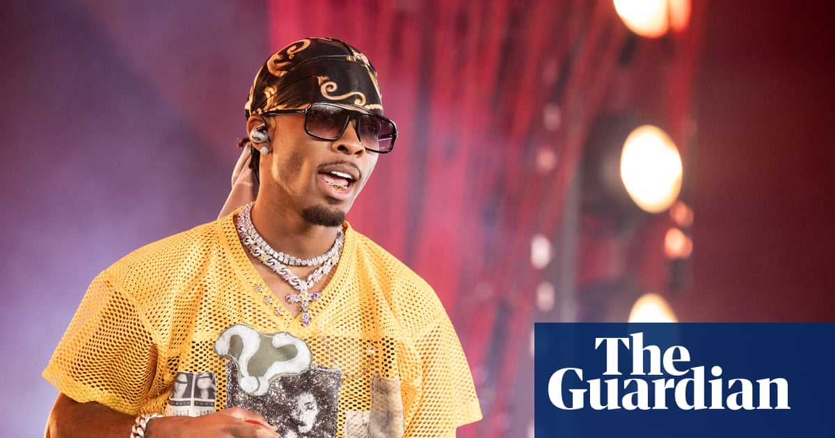 Singer D4vd is target of investigation in LA over murder of teen found dead in his car