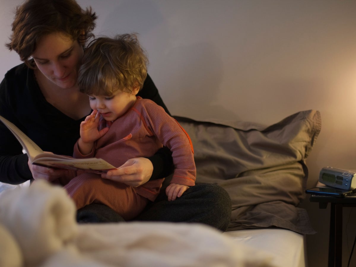 Here's how to do bedtime stories for your kids, according to two master storytellers | Sophie Brickman | The Guardian Here's how to do bedtime stories for your kids, according to two master storytellers | Sophie Brickman | The Guardian