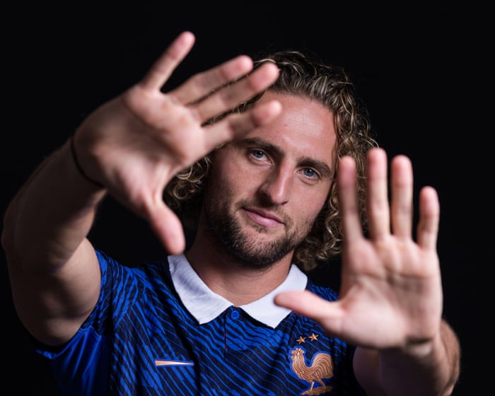 Adrien Rabiot, de Francia: «Todos tenemos un papel que desempeñar. Hay que ser humilde al respecto».