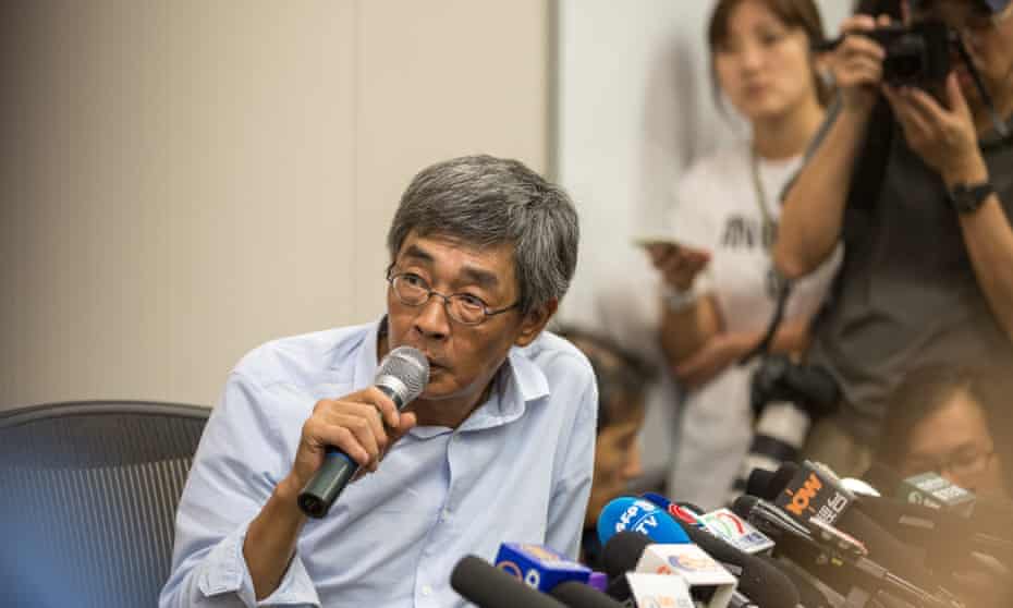 Hong Kong bookseller Lam Wing-kee tells a press conference how he was abducted by Chinese special forces.
