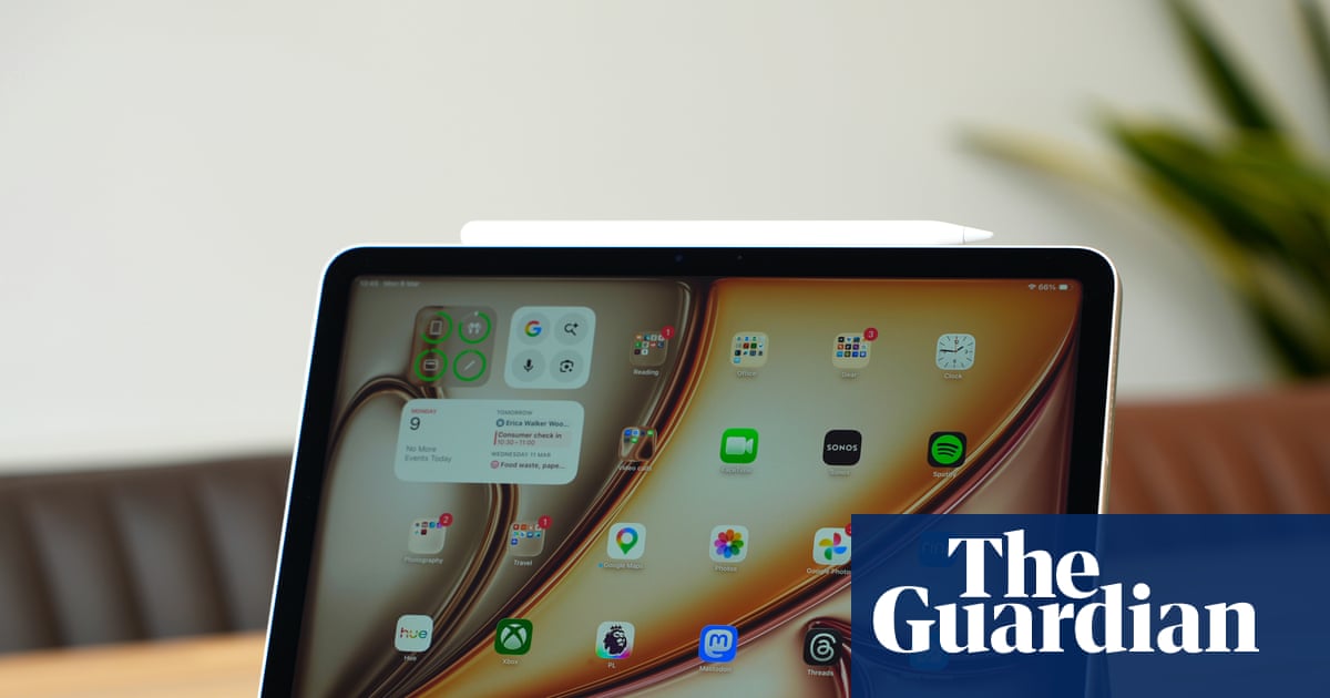 Apple and Microsoft are Taxing the Streets: Prices Up 20% and They Blaming the AI Trend
