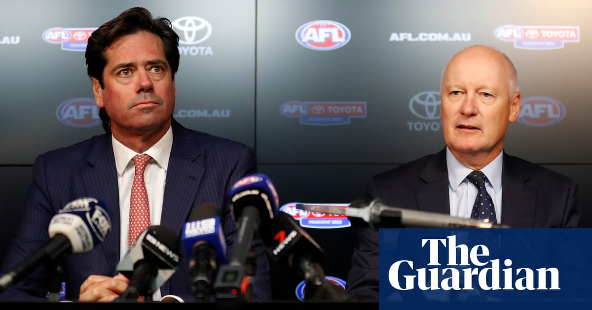 Gillon McLachlan: AFL chief executive to stand down at end of season