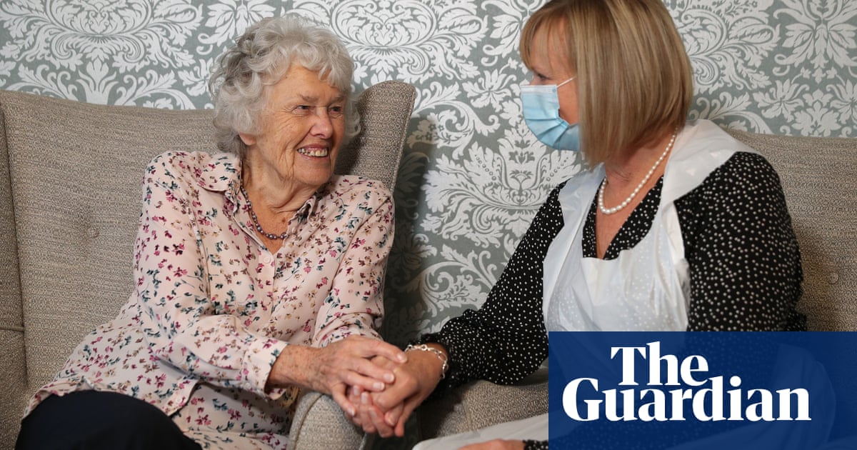 Care home Covid rules to be relaxed in England allowing more visitors