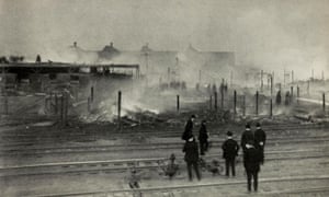 African American neighborhood, on Chicago’s South Side, destroyed by fire during the riot. The neighbourhood was located near the stockyards and meatpacking plants where African Americans and new European immigrants worked.