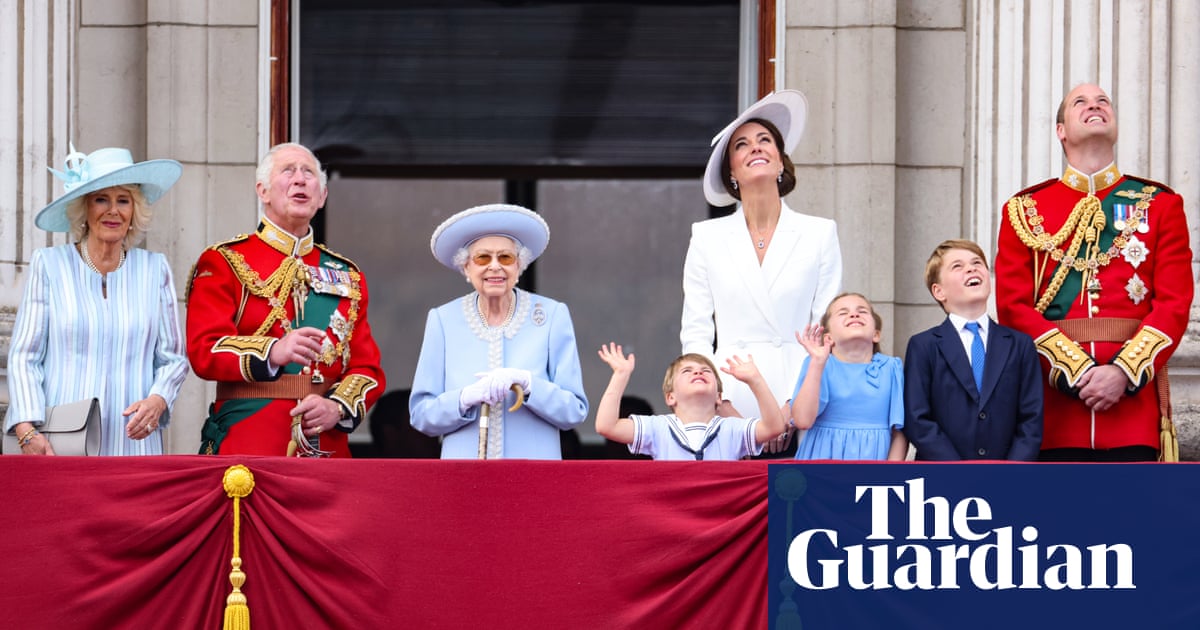 Trooping the colour kicks off Queen’s platinum jubilee celebrations