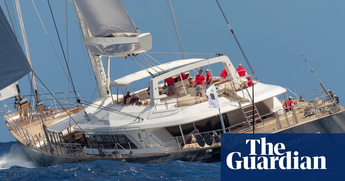 Sicily boat sinks: Morgan Stanley International chairman Jonathan Blumer among those missing | Italy Sicily boat sinks: Morgan Stanley International chairman Jonathan Blumer among those missing | Italy
