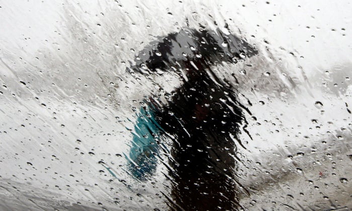 Weatherwatch Walking In The Rain Is Good But Not If There S Traffic News The Guardian