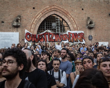 Thousands of people gather in Piazza del Nettuno in Bologna to demand justice for Abderrahim Fakir, a 42-year-old Italian-Moroccan man who died following a police intervention.